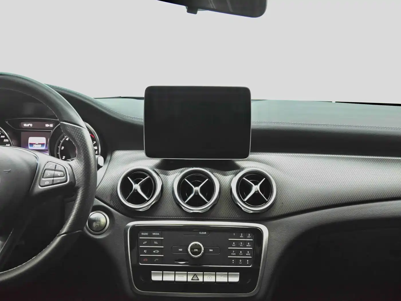 Mercedes-Benz GLA 2018 GLA 200 Fashion фото 35