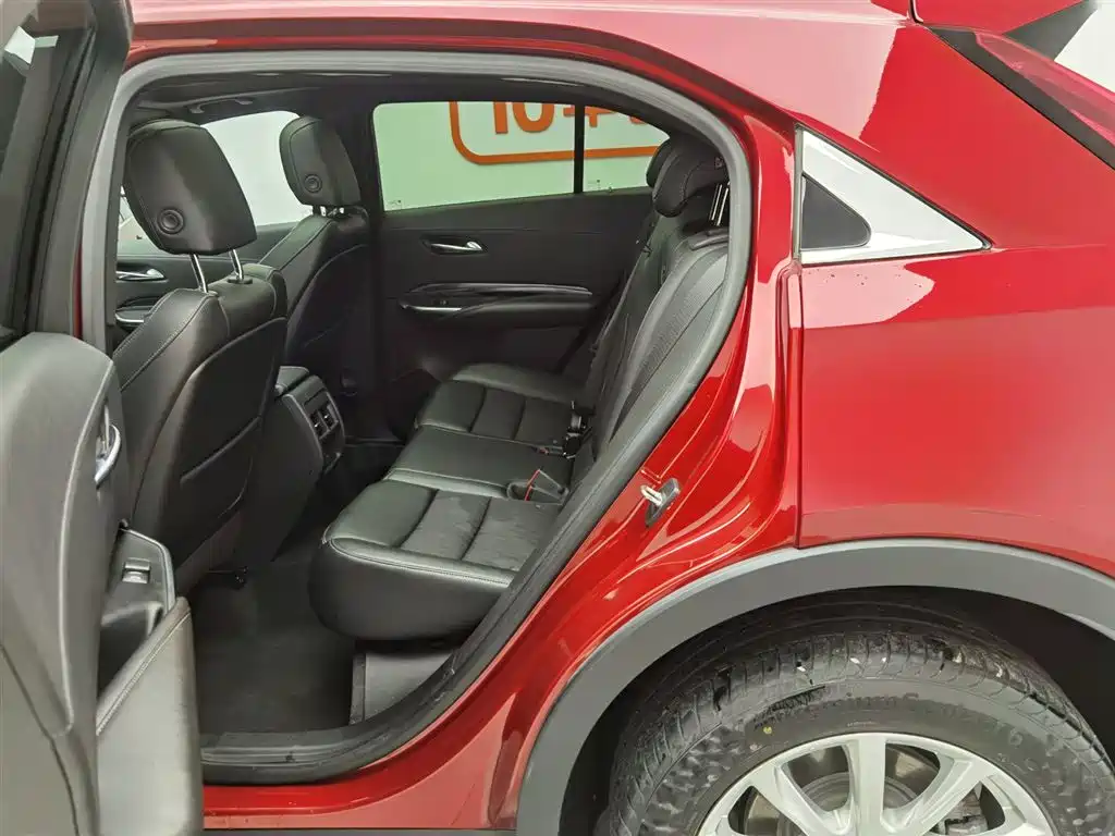 Cadillac XT4 2021 28T FWD Technology Edition фото 15