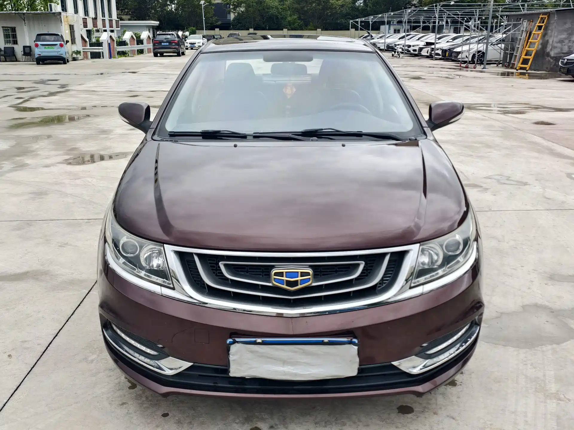 Фото 2 - Geely Vision