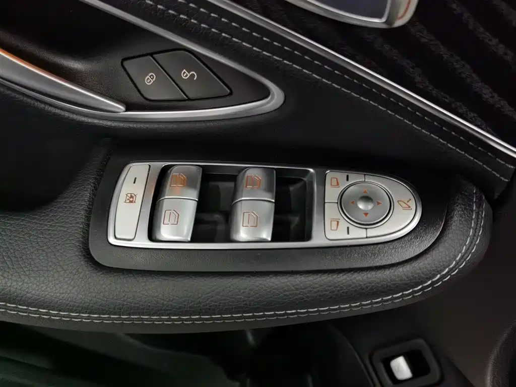 Mercedes-Benz C-Class 2017 Facelift C 180 L Fashion Sport Edition фото 9