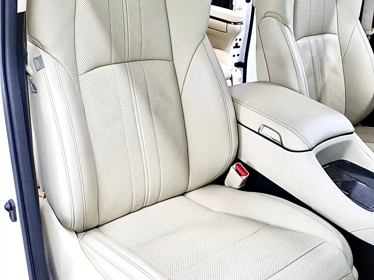 Toyota Alphard 2021 Hybrid 2.5L Premium фото 16