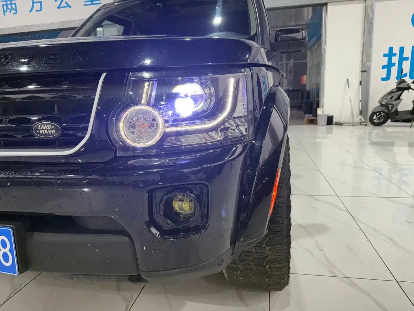 Land Rover Discovery 2012 3.0 SDV6 HSE Diesel фото 14