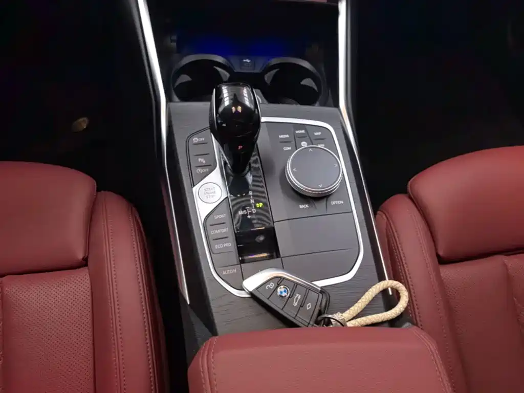 BMW 3-SERIES