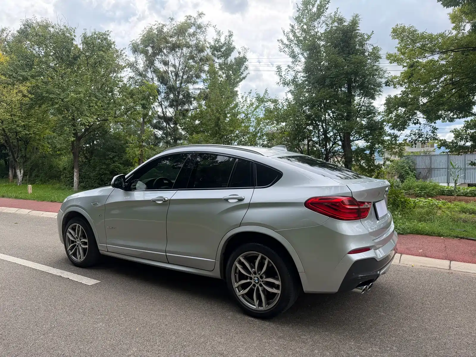 Photo 7 - BMW X4