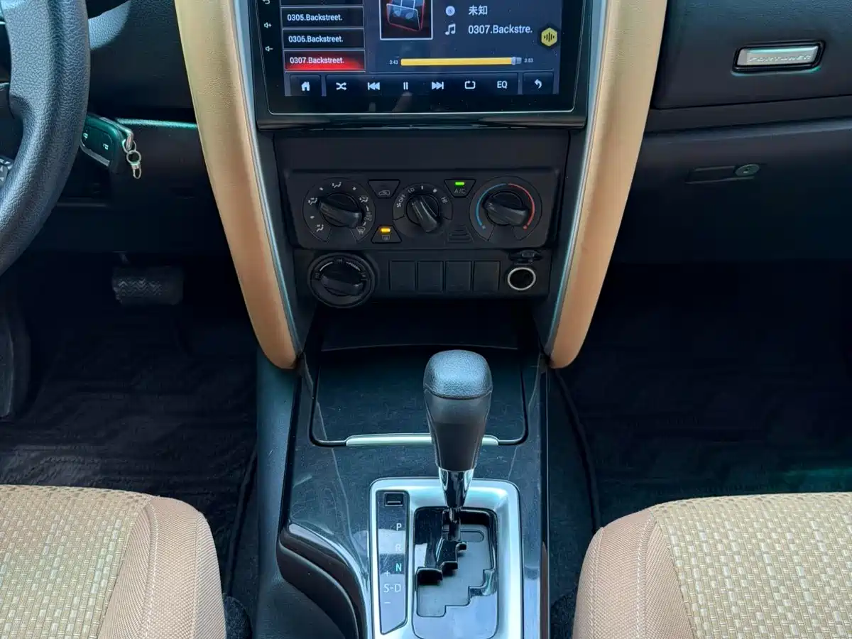 Toyota Fortuner 2016 2.7L Middle East Edition фото 12