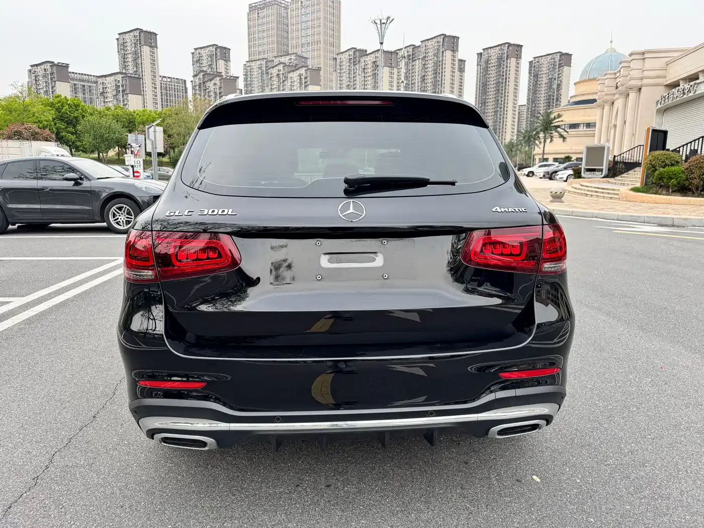 Mercedes-Benz GLC 2022 Facelift GLC 300 L 4MATIC Dynamic Collector's Edition фото 6