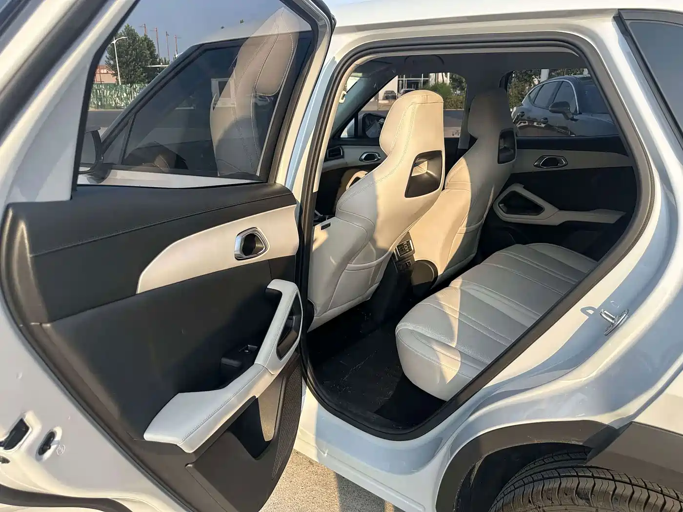 BYD Yuan UP 2026 2025 Model 301KM Navigator
