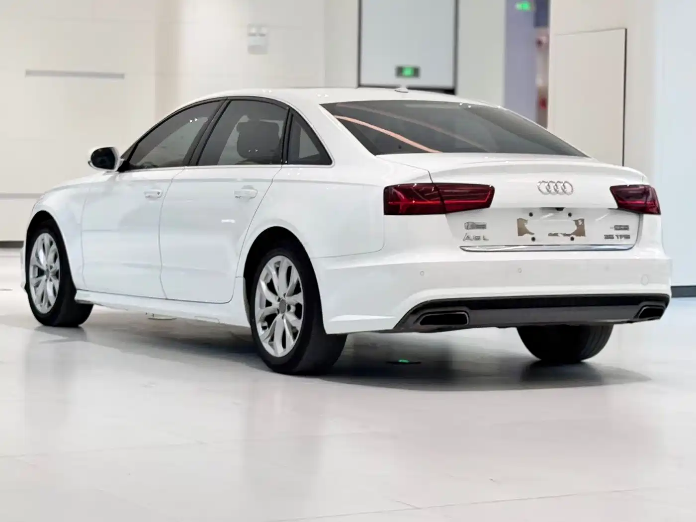 Audi A6L 2018 30th Anniversary 35 TFSI Fashion фото 7