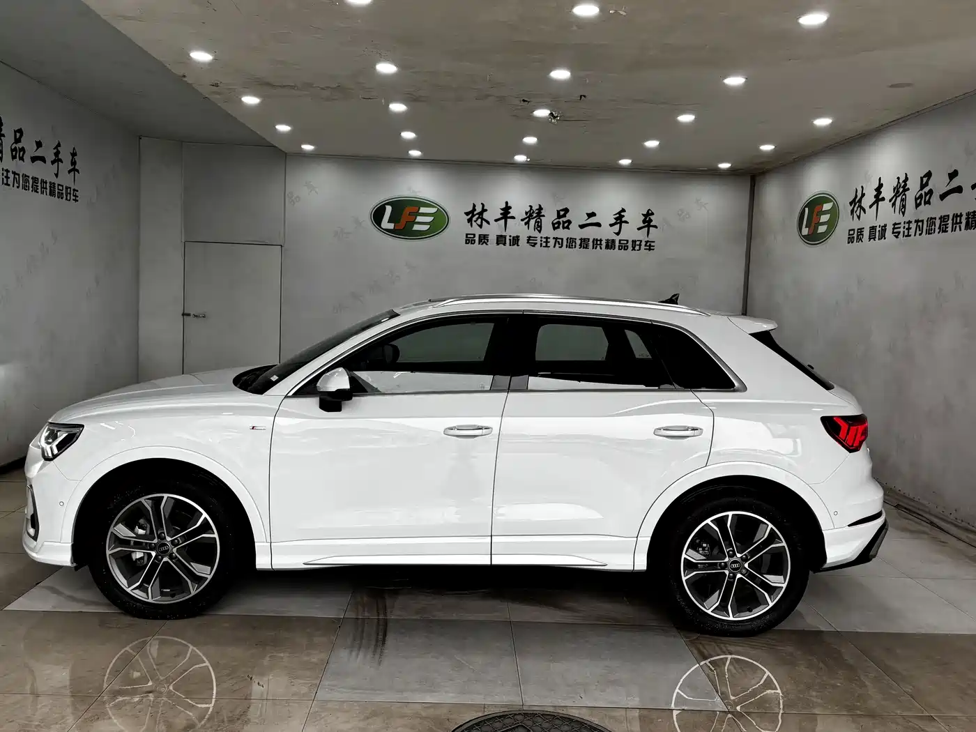 Audi Q3 2024 40 TFSI Fashion Sport фото 5