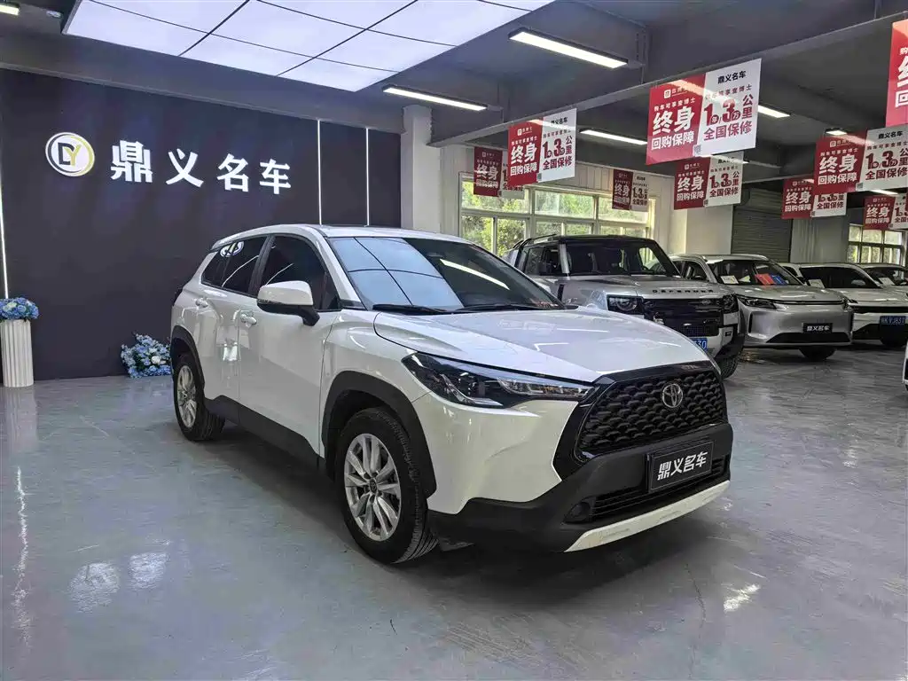 Toyota Corolla Cross 2023 2.0L Elite Edition фото 3
