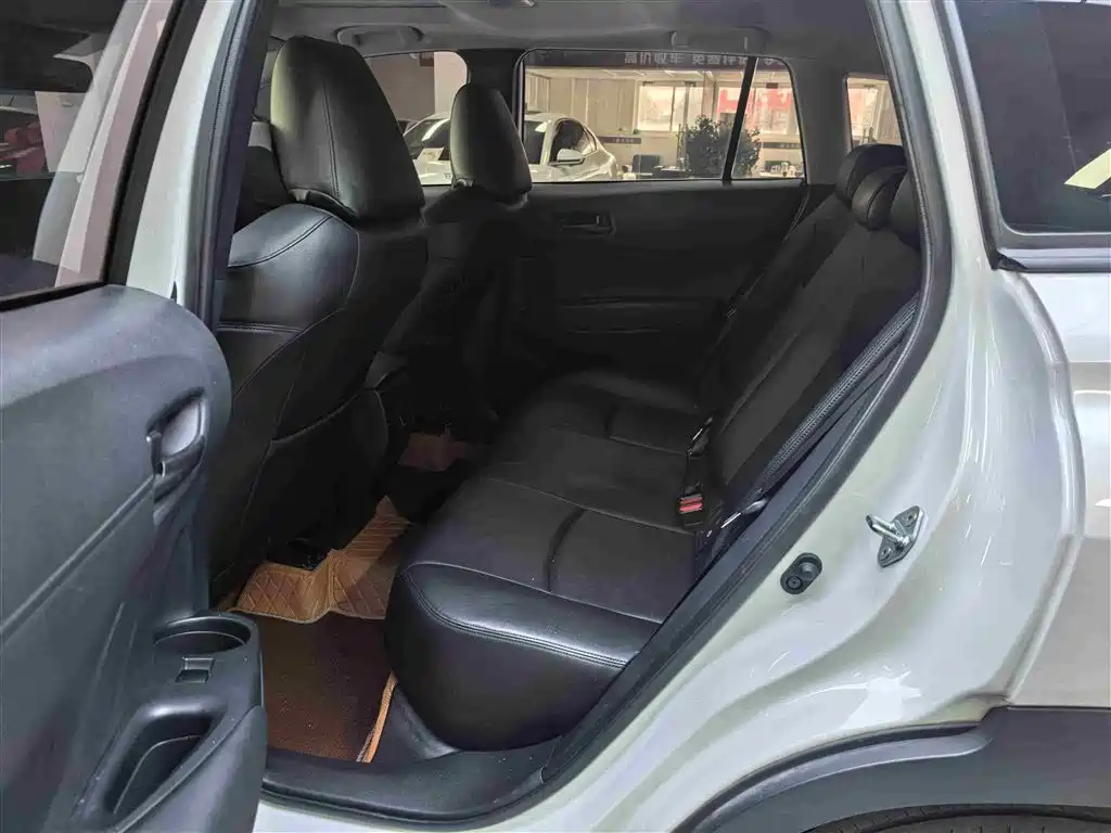 Toyota Corolla Cross 2023 2.0L Elite Edition фото 5