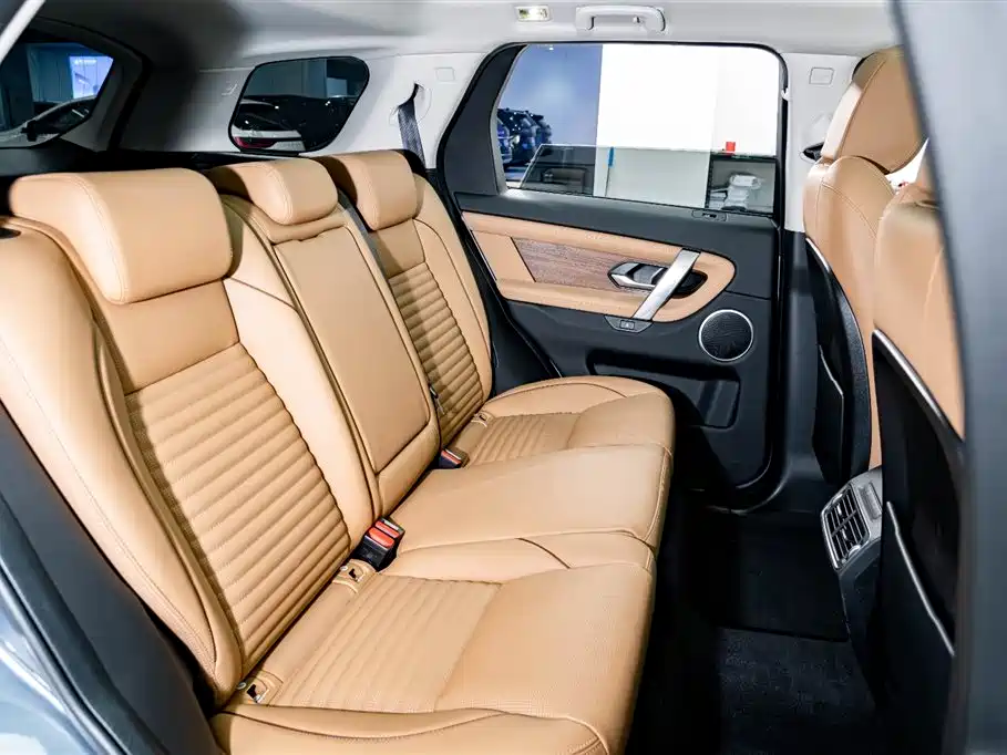 Land Rover Discovery Sport 2024 Performance Technology Edition фото 22
