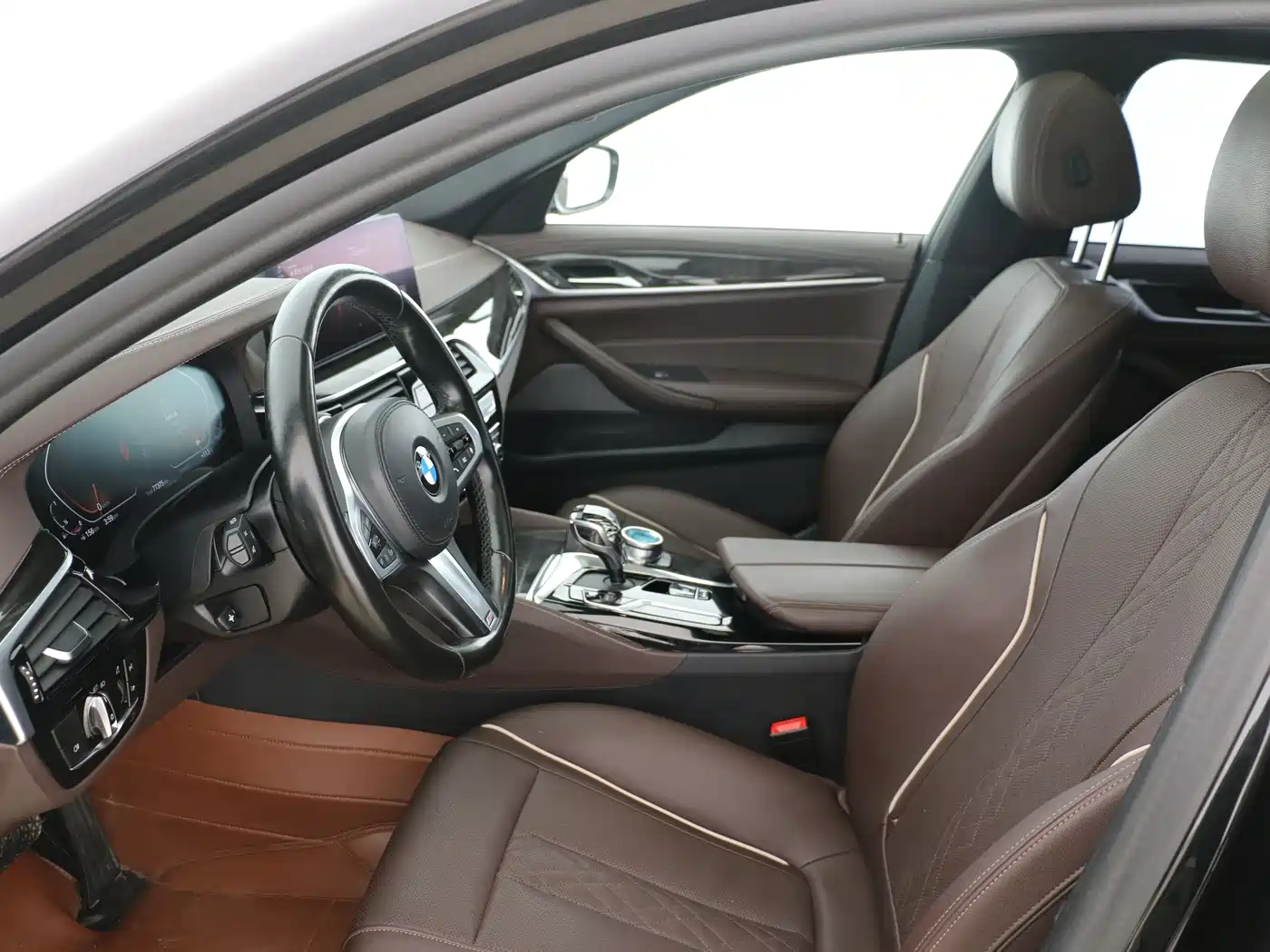 BMW 5 Series 2022 525Li M Sport Package фото 7