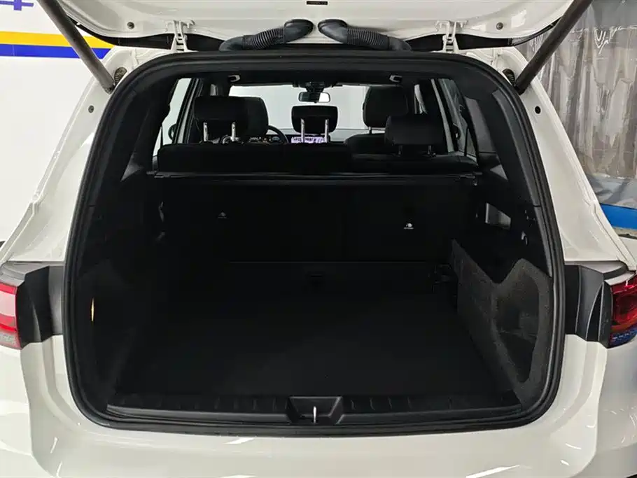 Mercedes-Benz GLB 2023 GLB 220 Dynamic фото 4
