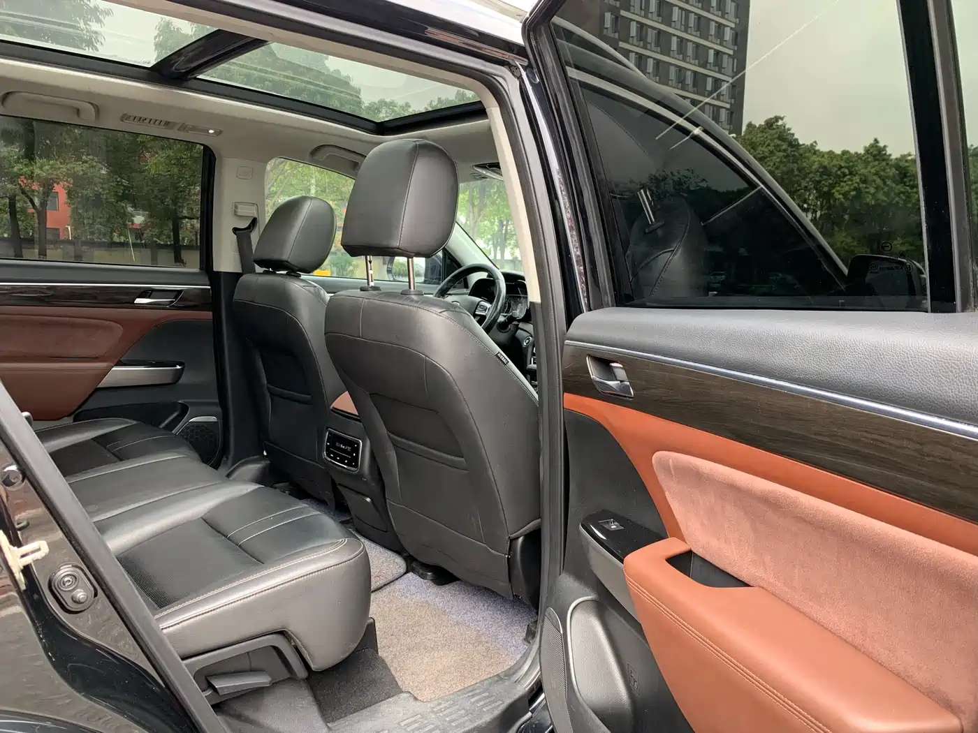 GAC Trumpchi Trumpchi GS8 2017 320T 2WD Luxury Smart Connect (7-seater) фото 14