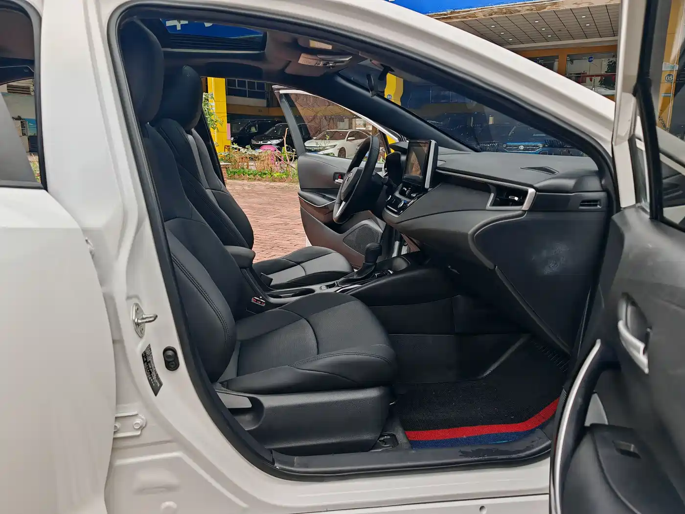 Toyota Levin 2022 Dual Engine 1.8H E-CVT Luxury Edition фото 10
