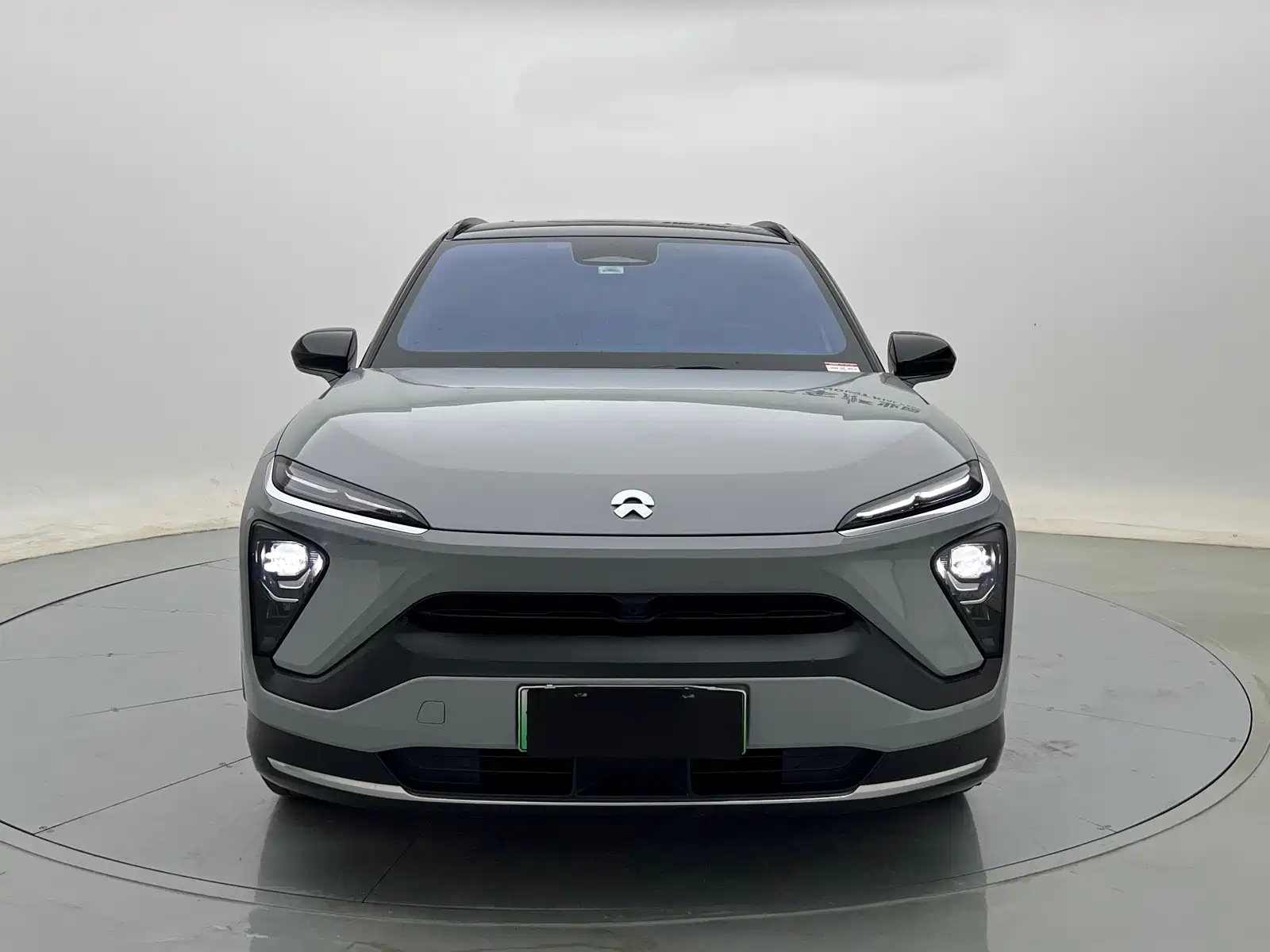Фото 2 - NIO ES6