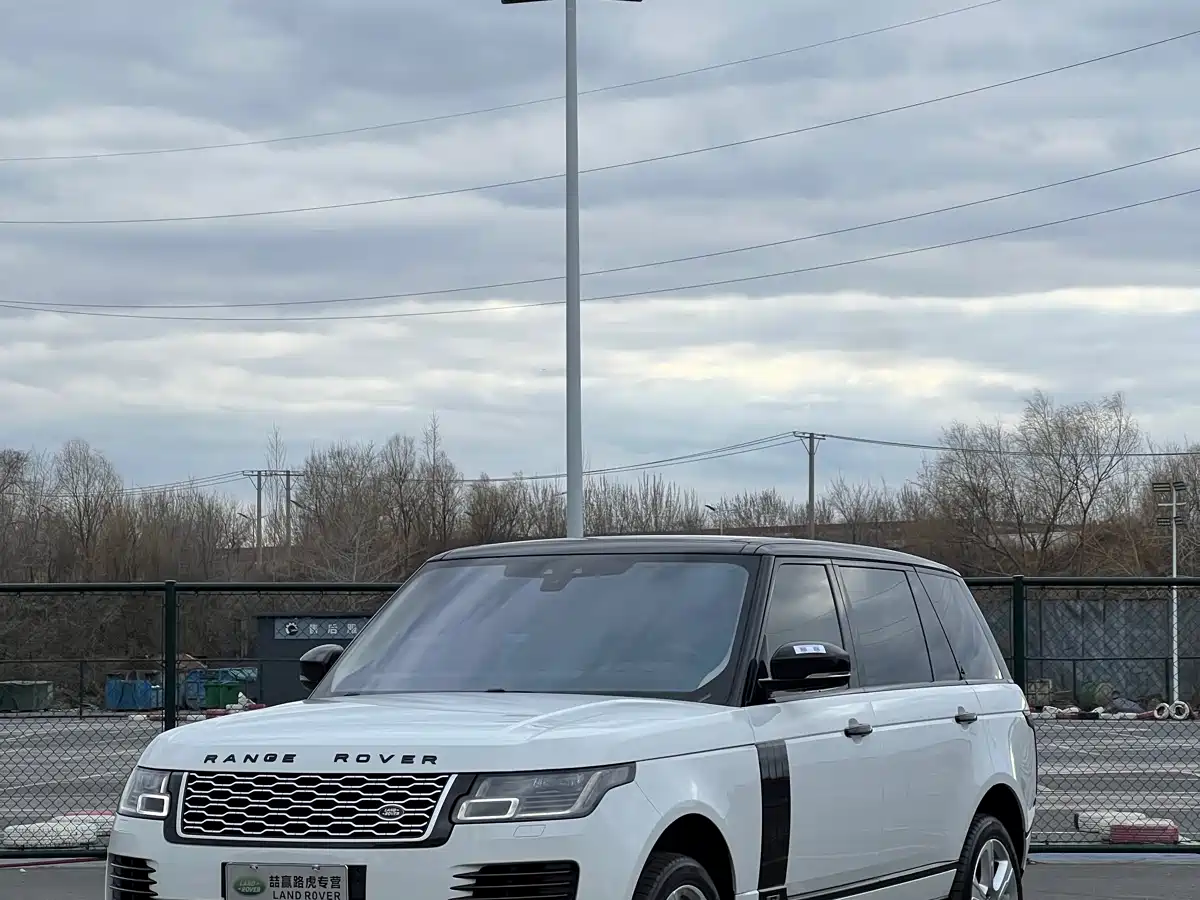 Land Rover Range Rover 2019 3.0 SC V6 Heritage Extended Edition фото 11
