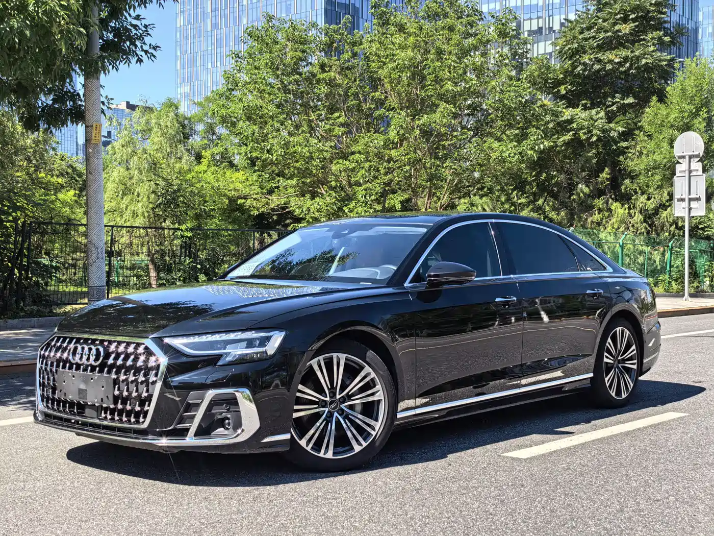 Audi A8 2024 Model A8L 50 TFSI quattro Premium Selection