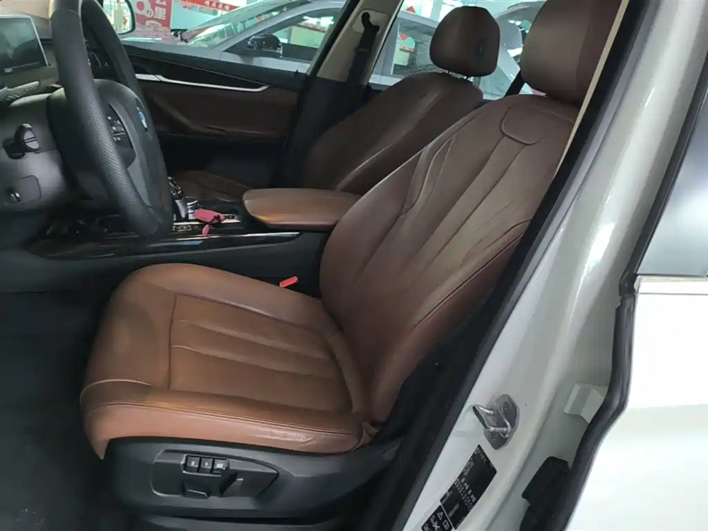 BMW X5 (Import) 2015 xDrive28i фото 11