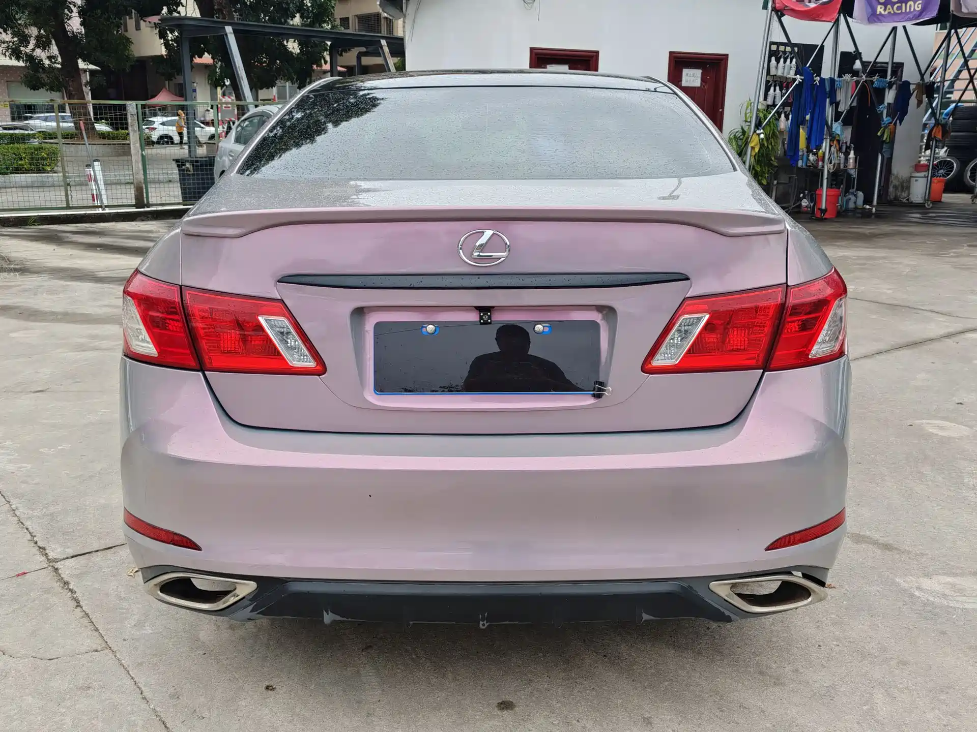 Фото 23 - Lexus ES