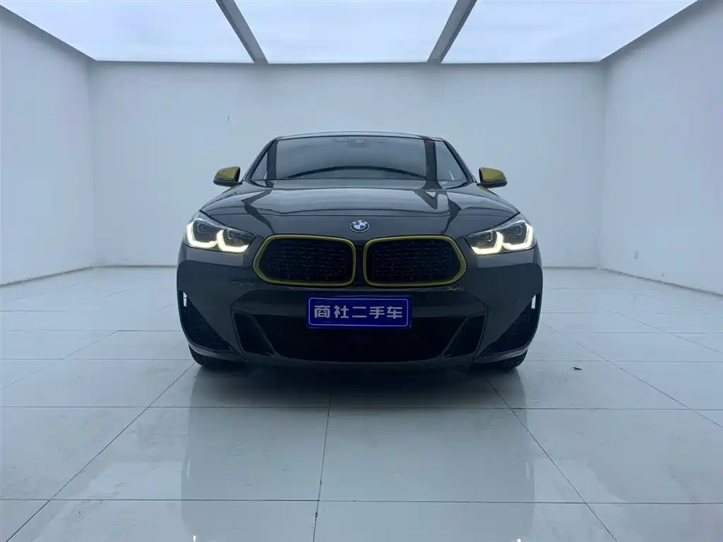 BMW X2