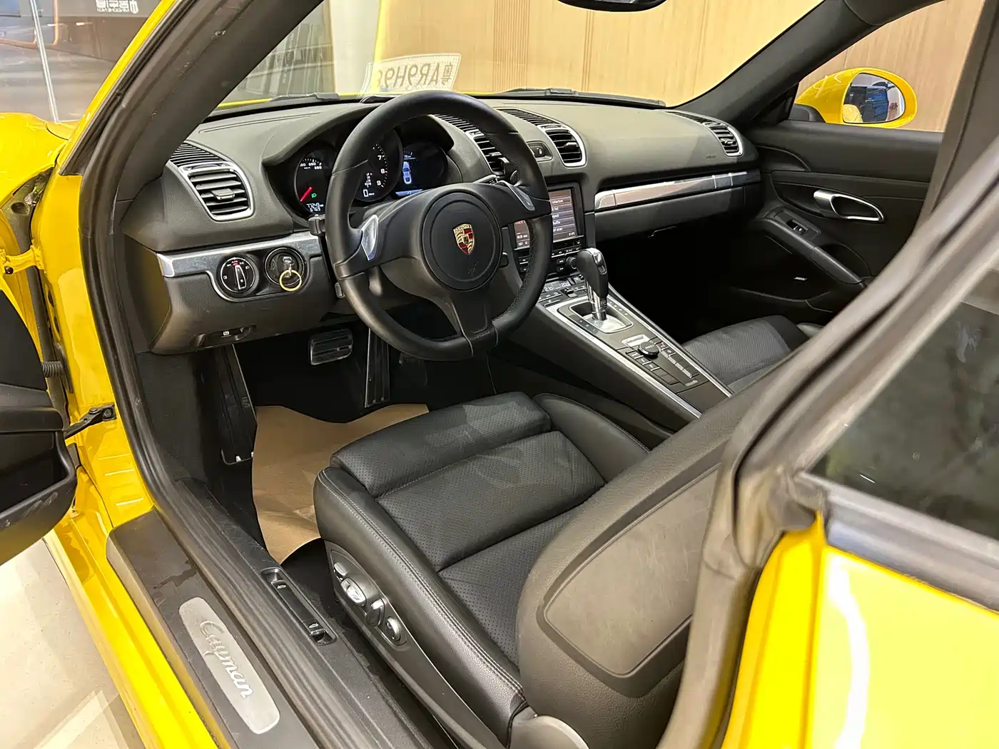 Porsche Cayman 2015 Cayman Style Edition 2.7L фото 4