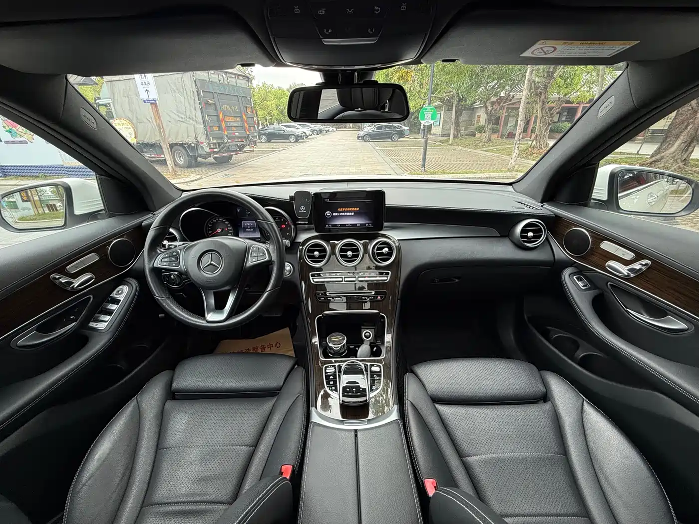 Mercedes-Benz GLC 2017 GLC 260 4MATIC Dynamic фото 5