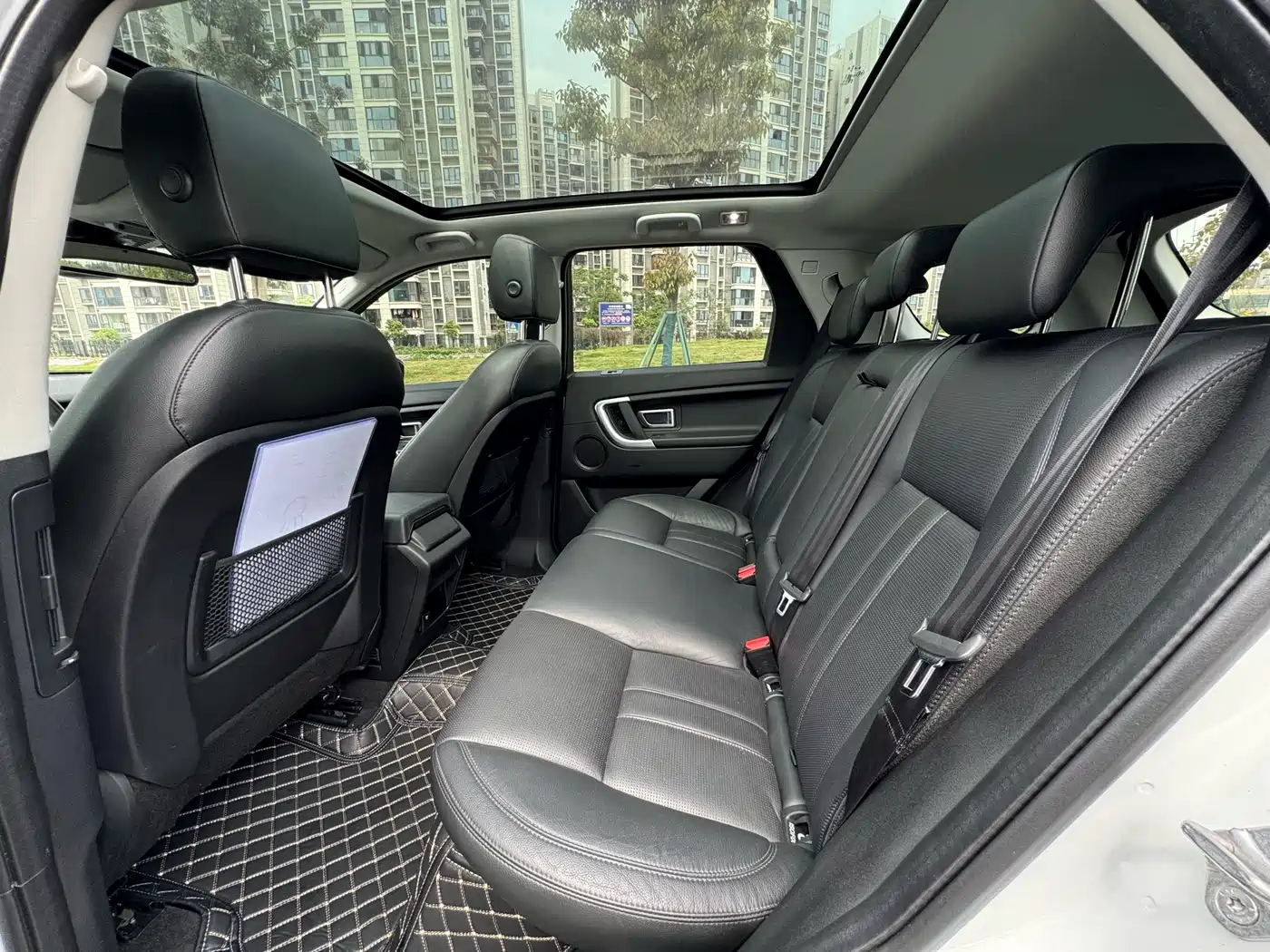 Land Rover Discovery Sport 2017 2.0T SE фото 9