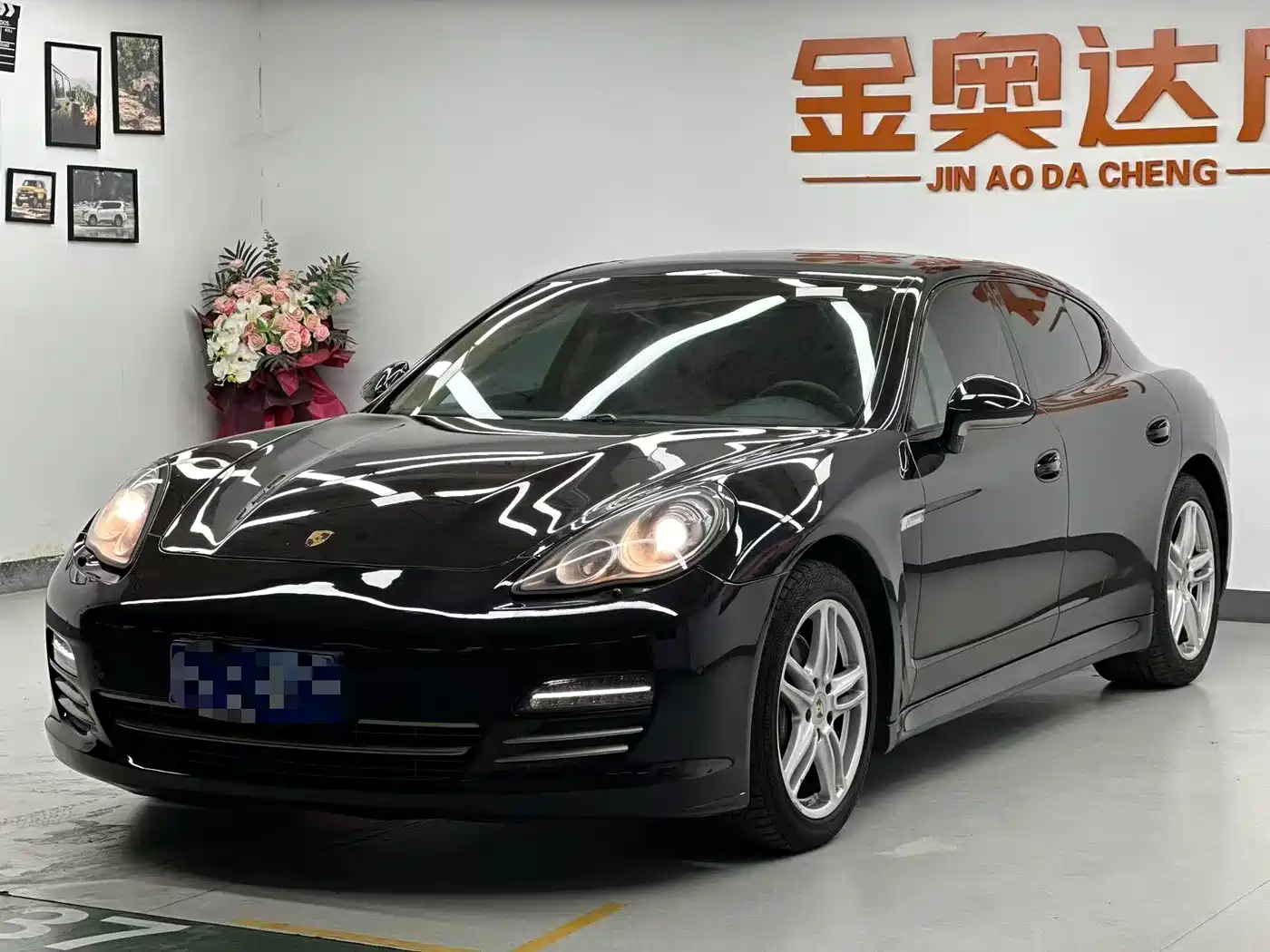 Porsche Panamera 2013 Panamera Platinum Edition 3.6L