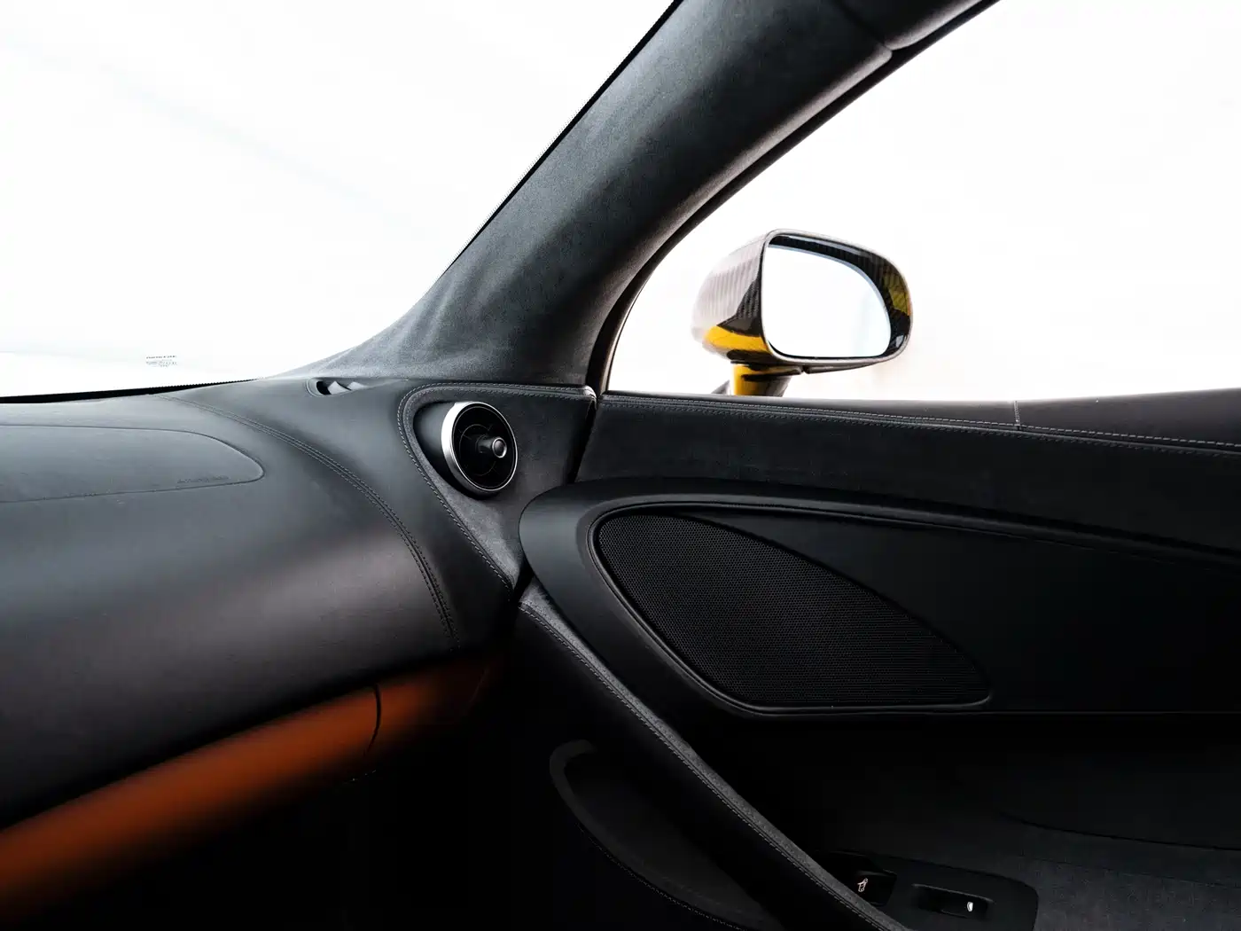 McLaren 570 2019 570S 3.8T Coupe фото 24
