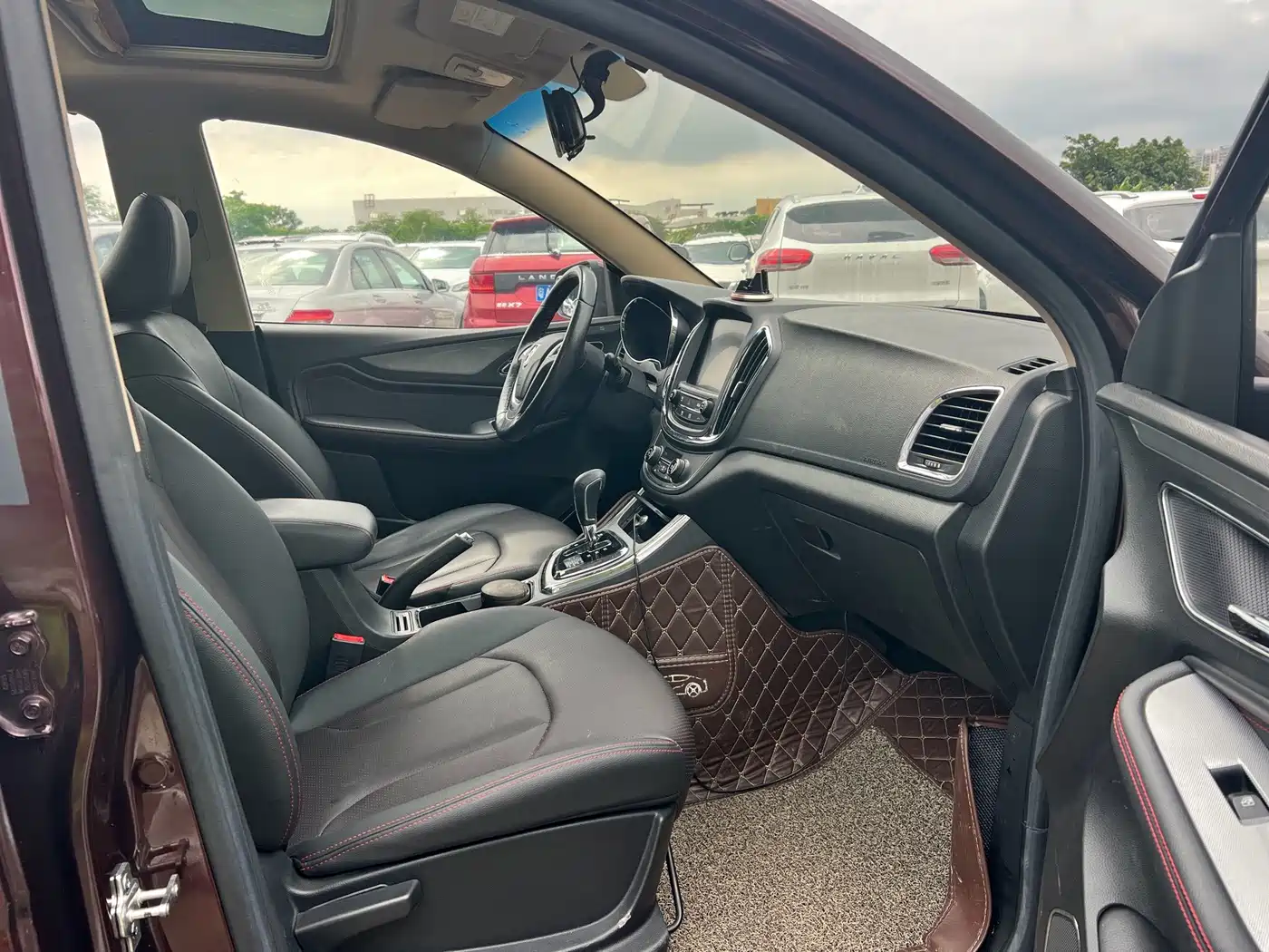 Baojun 560 2017 2016 1.8L iAMT Luxury
