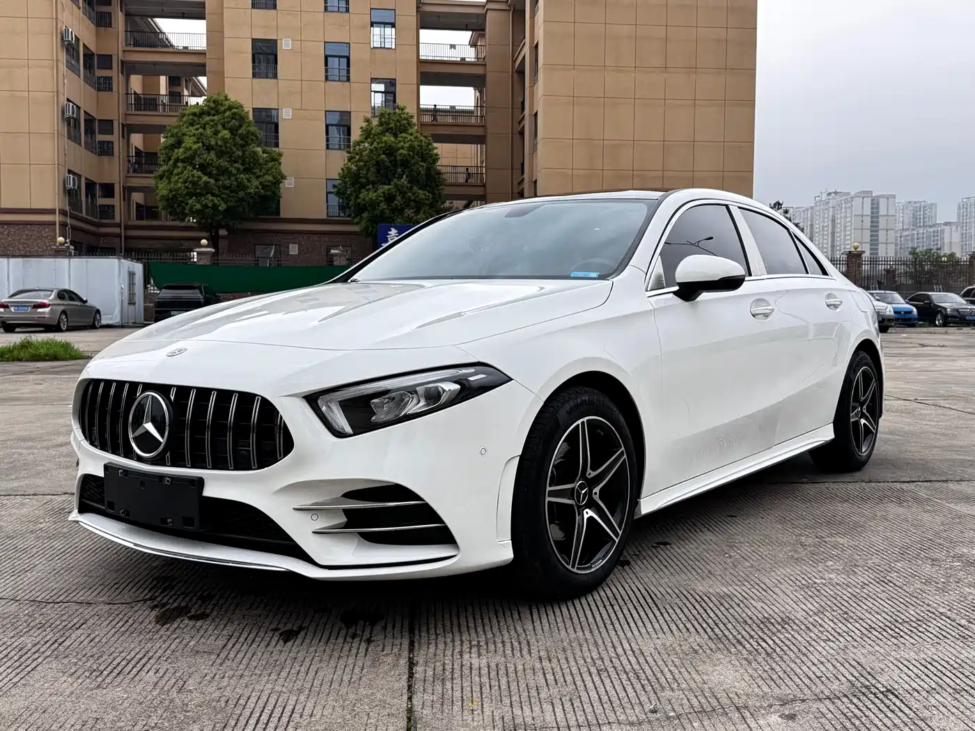 Mercedes-Benz A-Class 2021 A 200 L Sport Sedan Fashion Edition