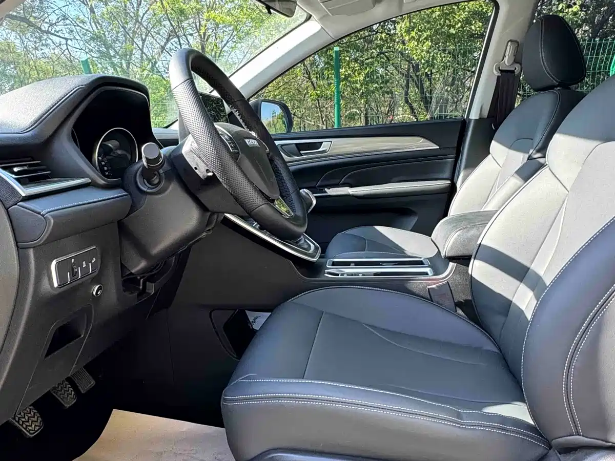 Haval M6 2023 PLUS 1.5T Manual Elite Smart Connect фото 7