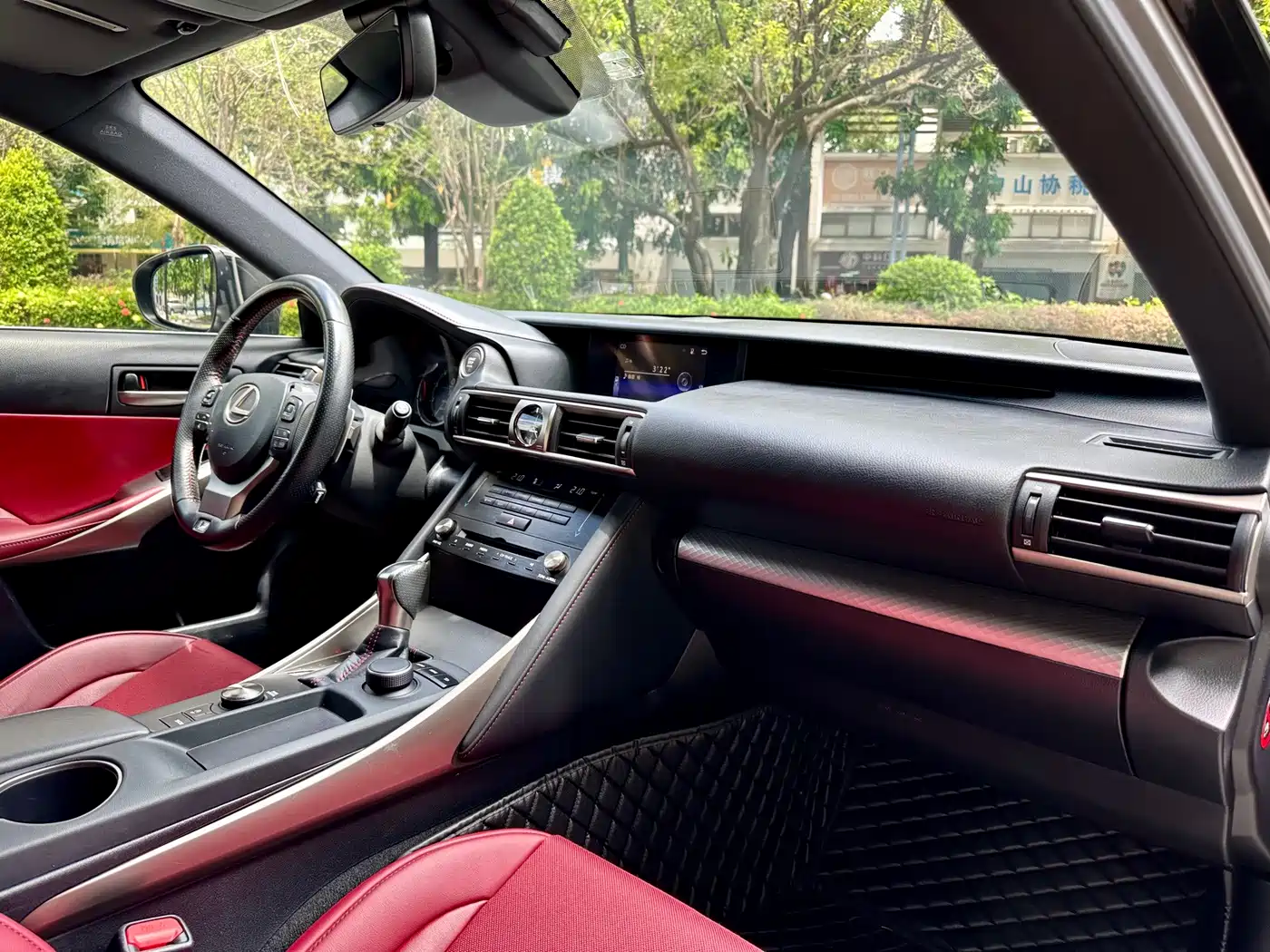Lexus IS 2018 2017 300 F SPORT