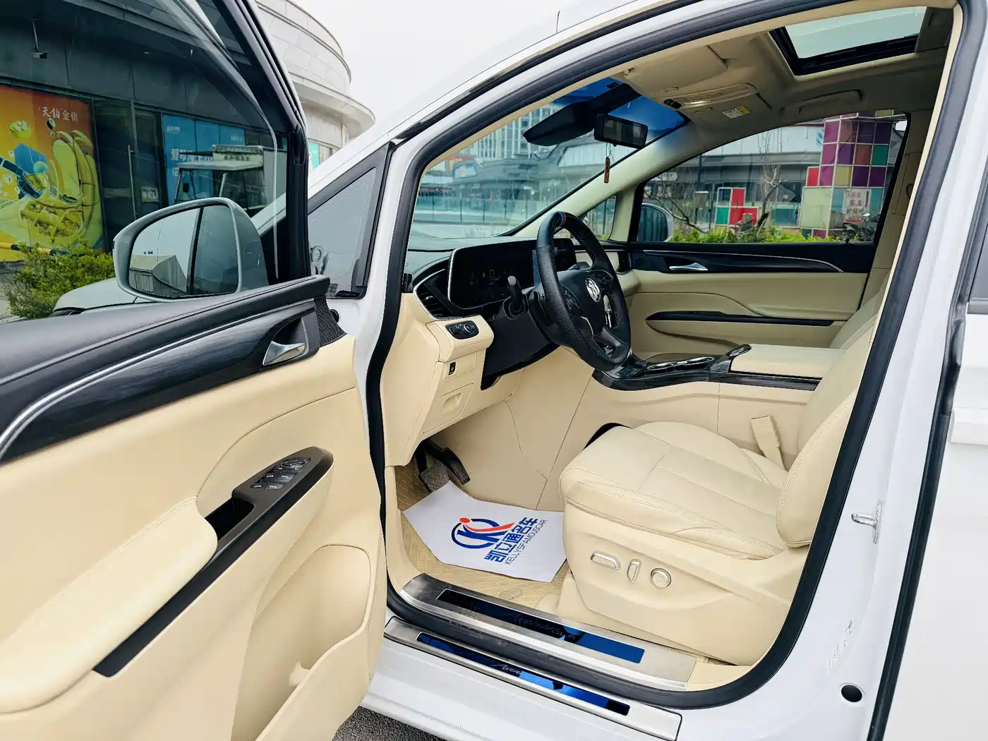 Buick GL8 2023 ES Landmaster Exclusive фото 8