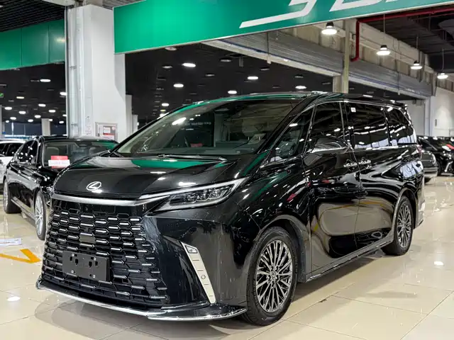 Lexus LM 2023 500h 6-Seater Prestige Edition