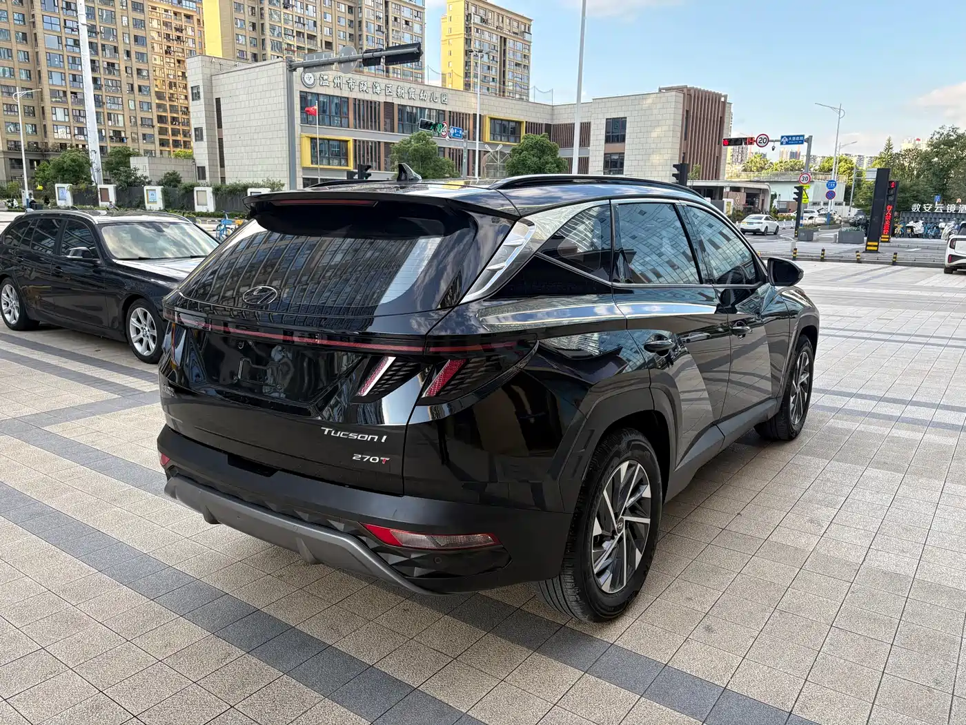 Hyundai Tucson 2023 Tucson L 1.5T Automatic 2WD GLX N Line Elite Edition фото 5