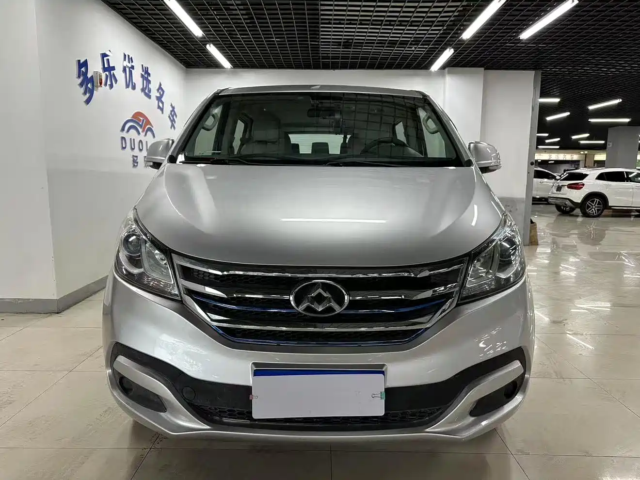 SAIC Maxus Maxus G10 2018 PLUS 2.0T Auto Smart Enjoyment Edition фото 2
