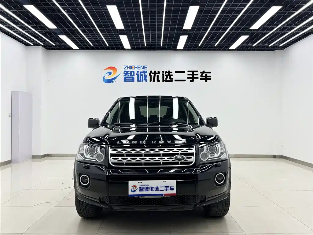 Land Rover Freelander 2 2013 2.0T Si4 SE Petrol Version фото 2