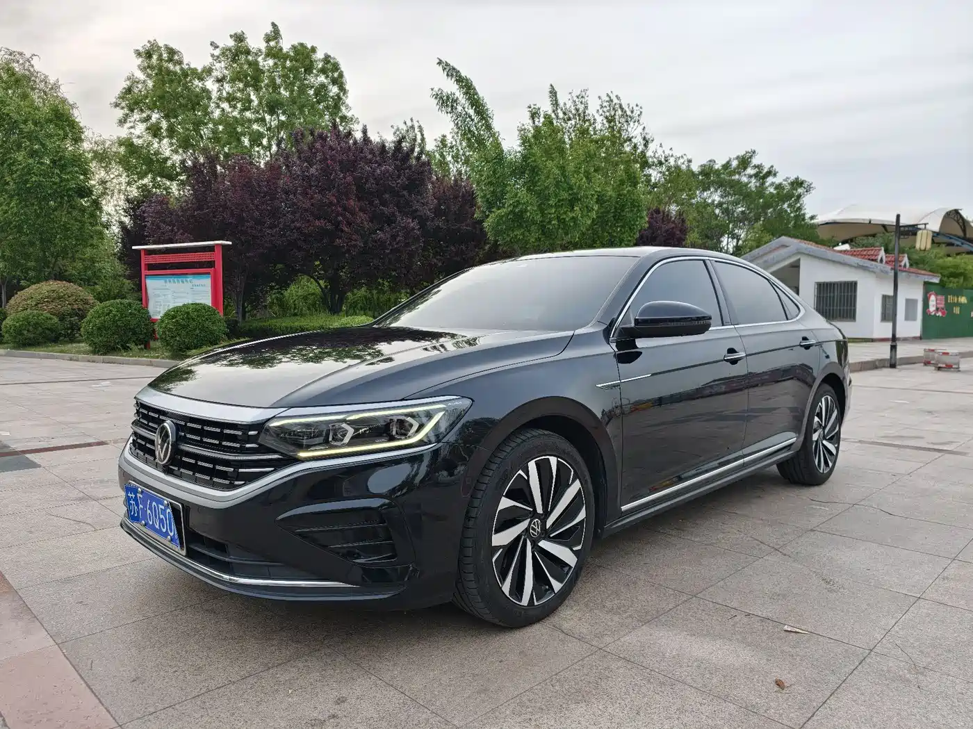 Volkswagen Passat 2022 380TSI Flagship Edition