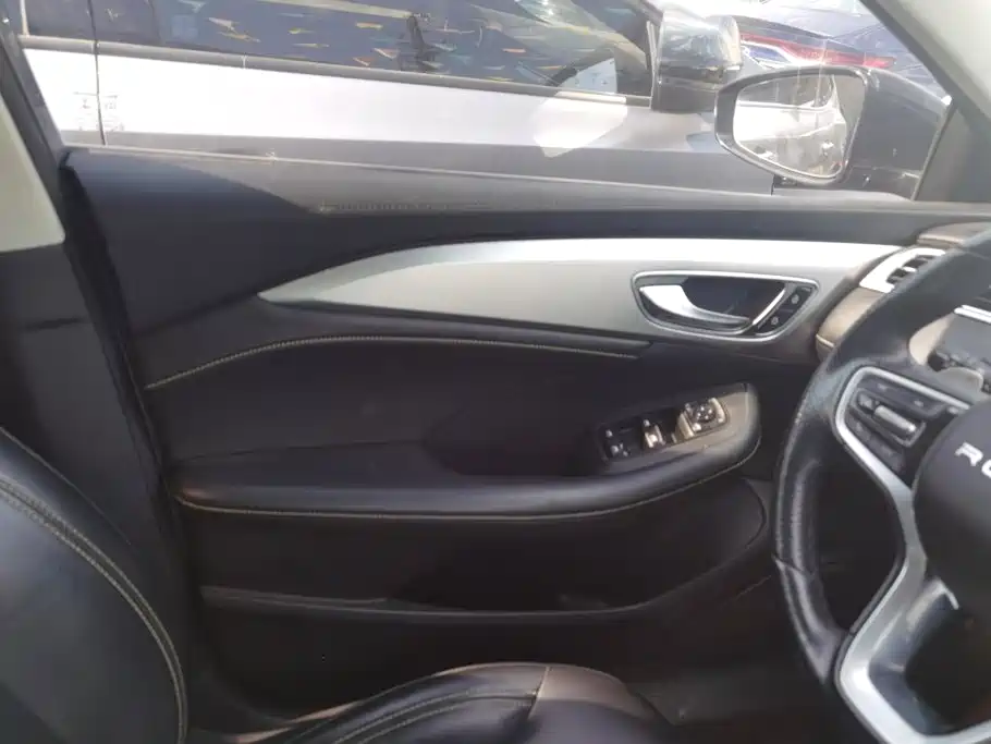 Roewe i6 MAX 2022 2020 Model 300TGI Automatic Cool & Smart Edition