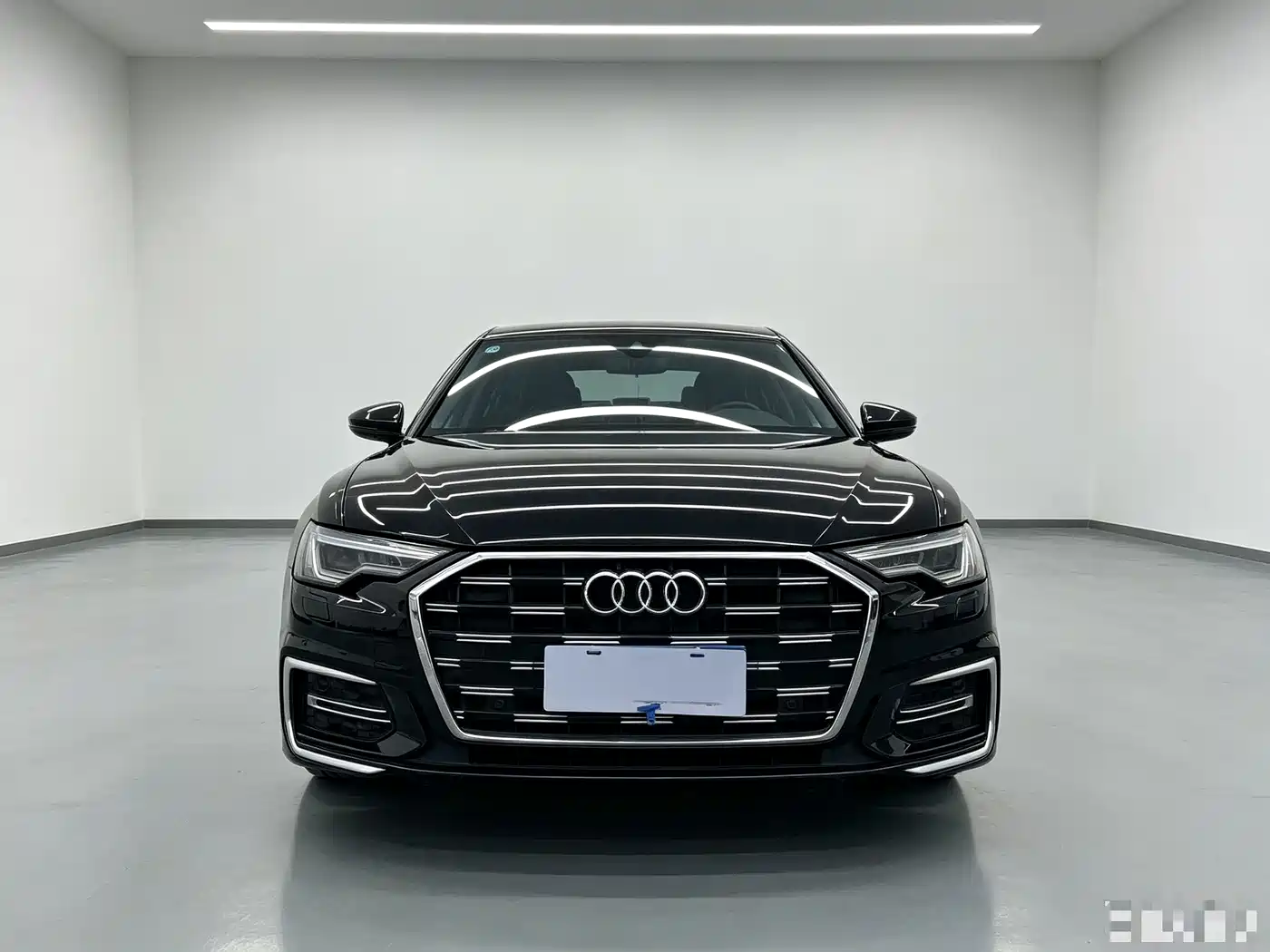 Фото 2 - Audi A6L