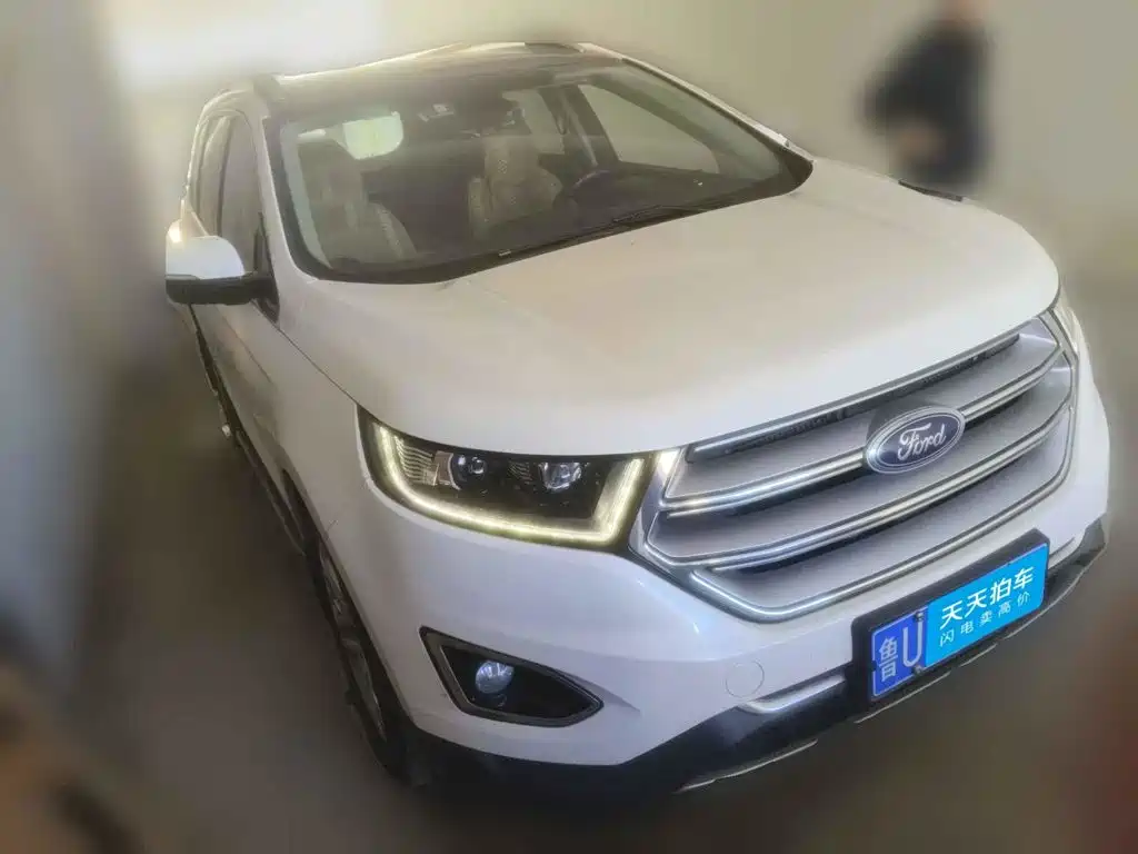 Ford Edge 2017 2016 EcoBoost 245 2WD Luxury 7-Seater