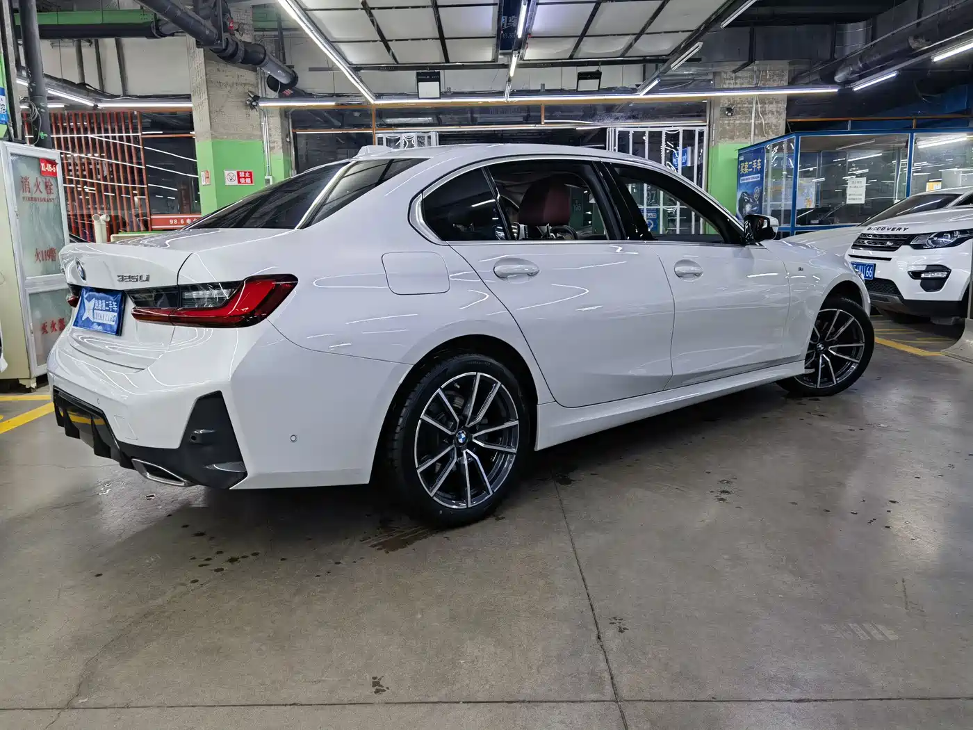 BMW 3 Series 2024 325Li M Sport Package фото 4