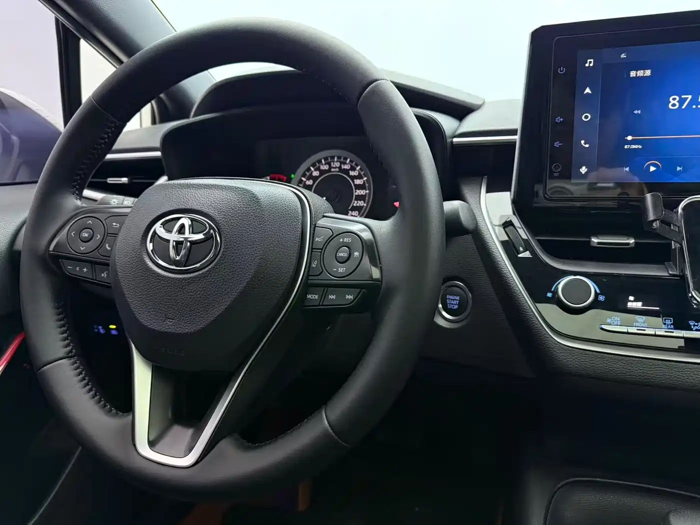Toyota Levin 2021 185T CVT Sport Edition фото 14