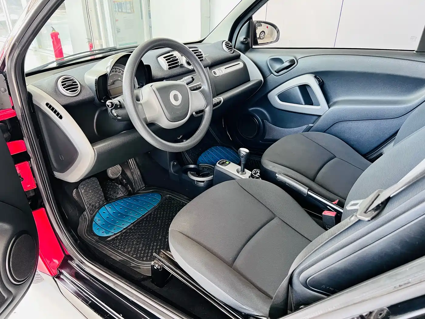 smart fortwo 2012 2011 1.0 MHD Hardtop Standard