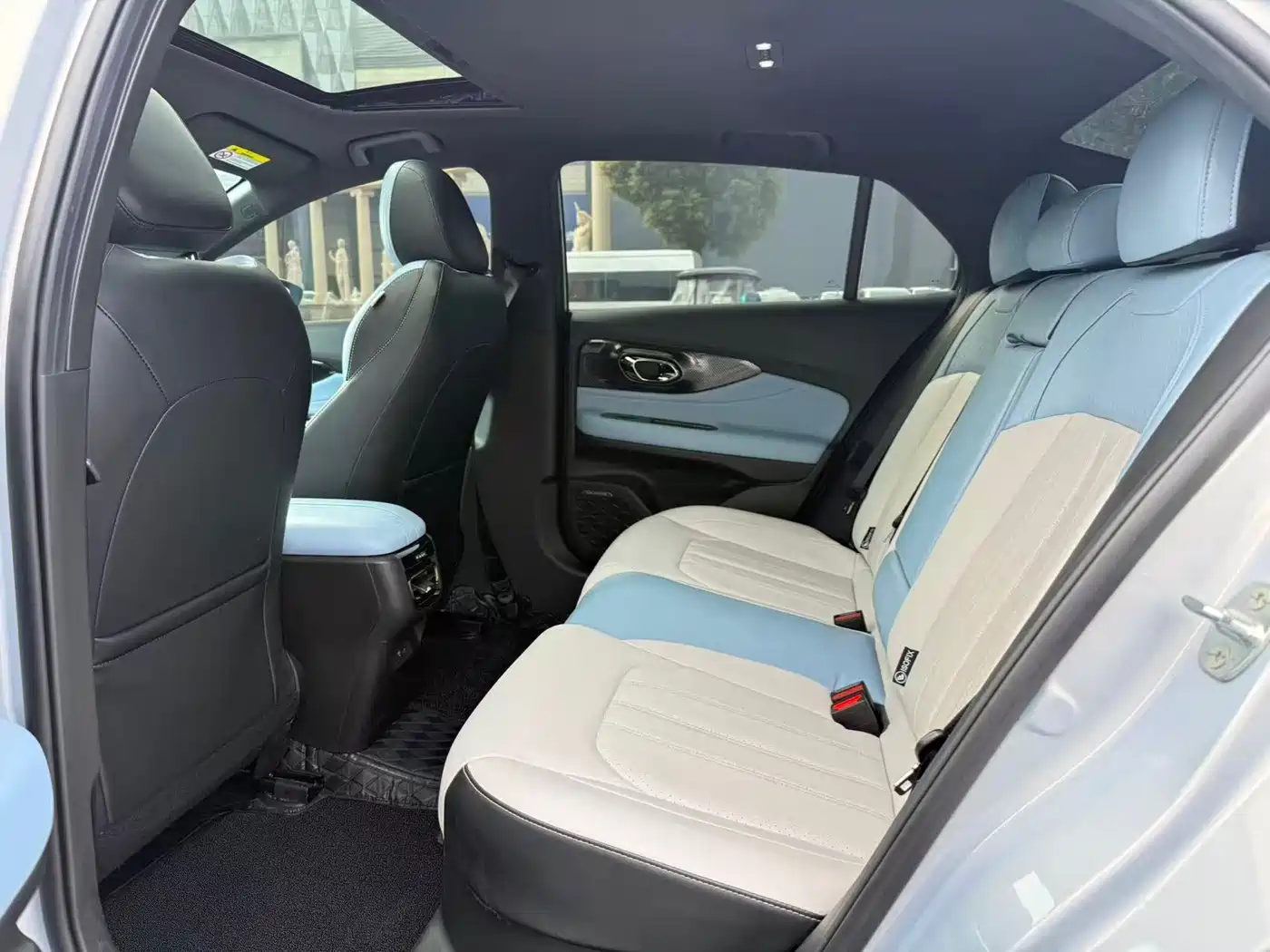 GAC Trumpchi Trumpchi Emkoo 2023 Shadow Leopard H Smart Hybrid фото 6
