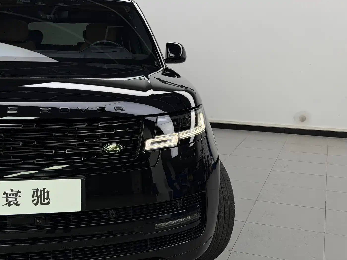 Land Rover Range Rover 2023 3.0 L6 400PS Exemplary Long Wheelbase фото 27