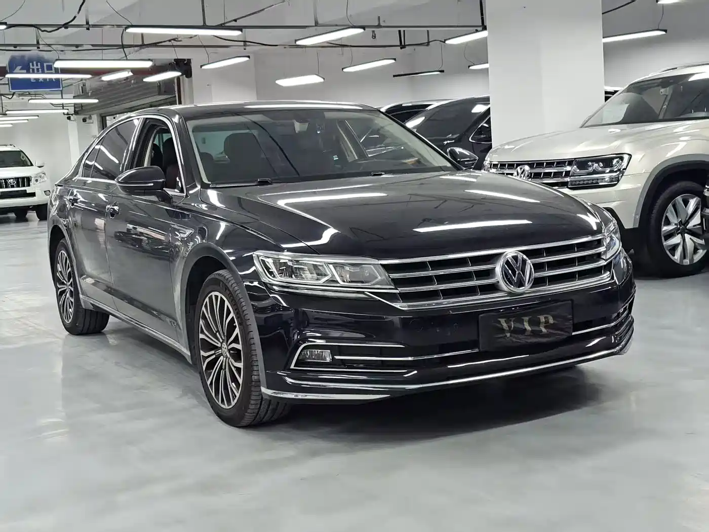 Volkswagen Phideon 2018 2018 Facelift 380TSI FWD Business